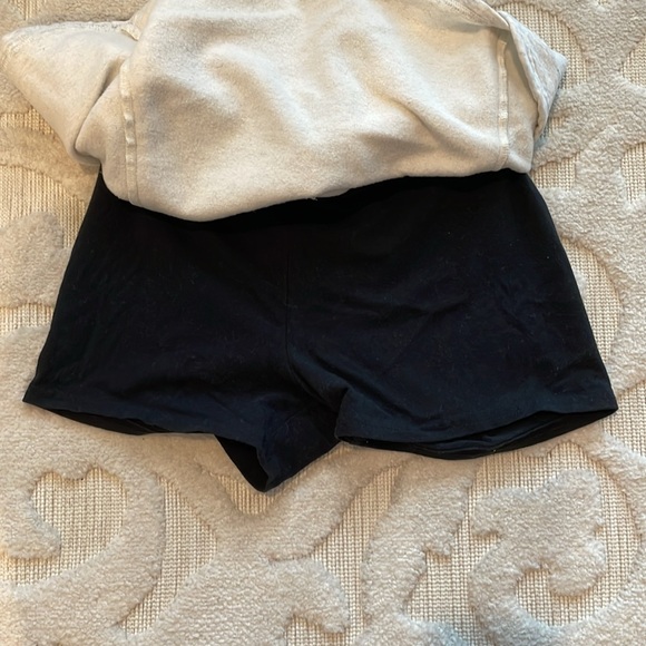 Abercrombie sweat skort - Picture 2 of 3